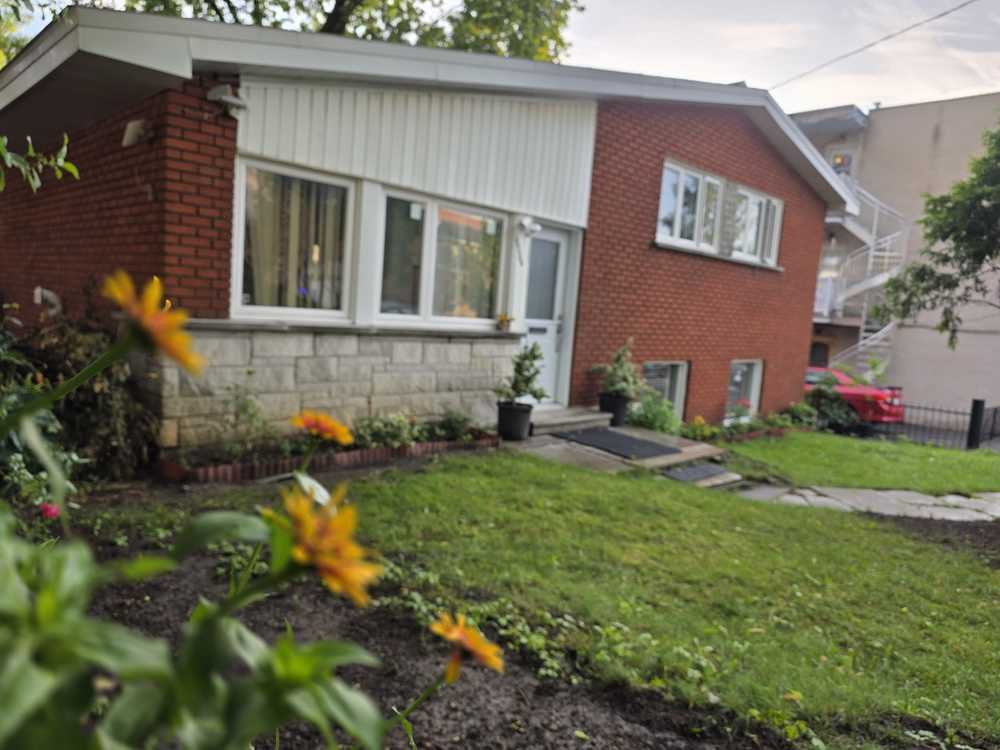 Buddhist Centre of Montreal grounds in summer